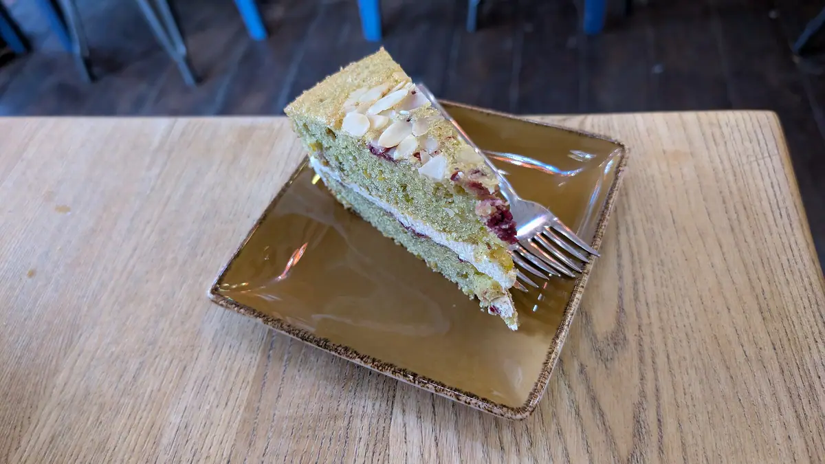 Cocoa & Whey Cakes – cake shop in Farnham, Blandford Forum